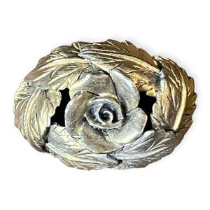 Vintage Musi Gold Tone Rose Leaf Wreath Shoe Clip Floral Accessory 3D Textured